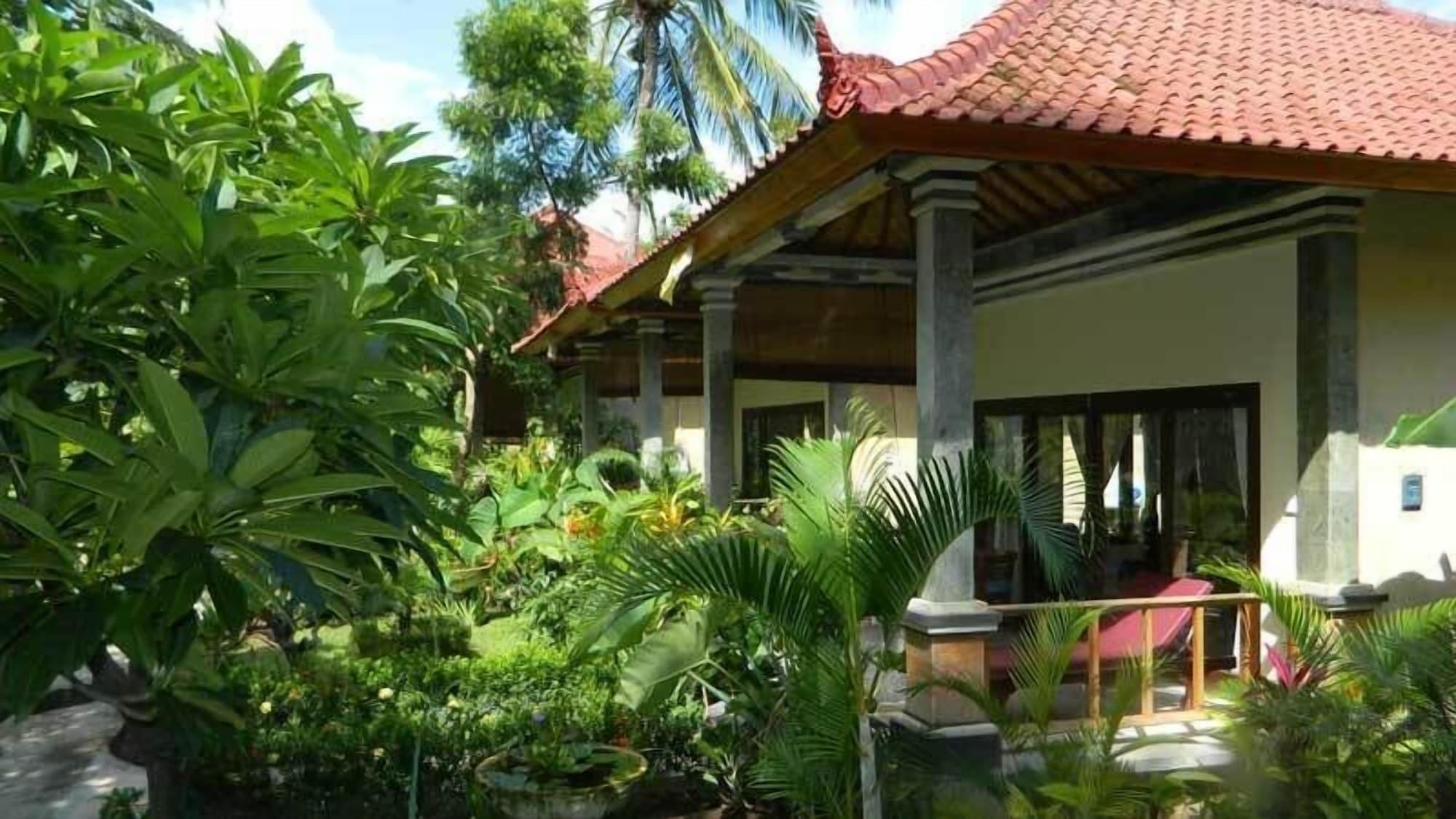 Bali Bhuana Beach Cottages Amed  Exterior photo