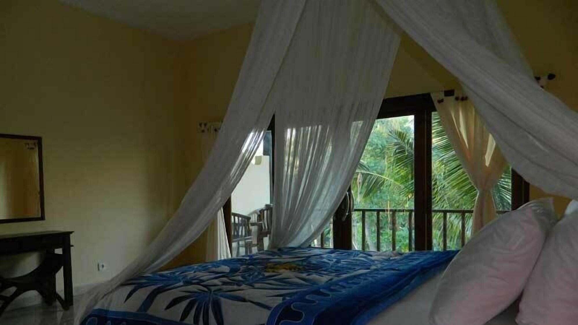 Bali Bhuana Beach Cottages Amed  Exterior photo